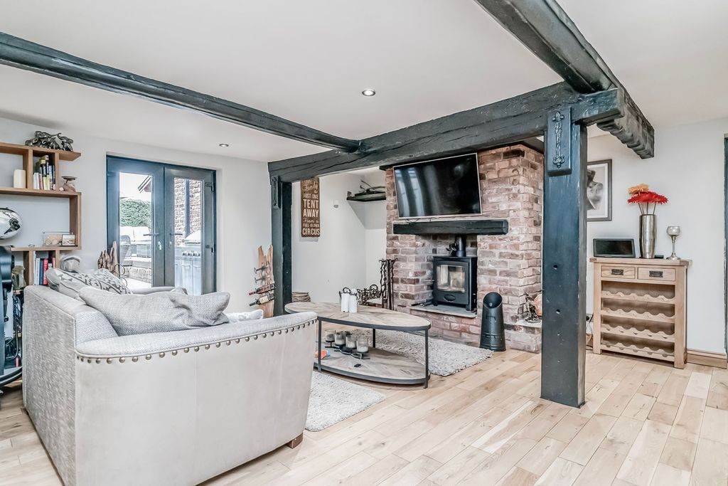 Property photo 3 of 50