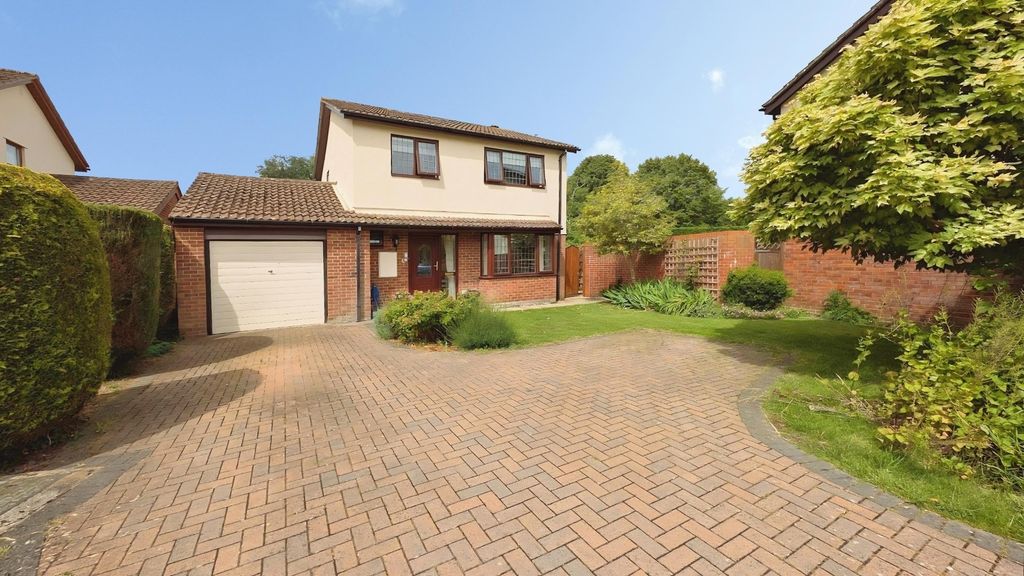 Property photo 1 of 21 Pbox-Img.Jpg