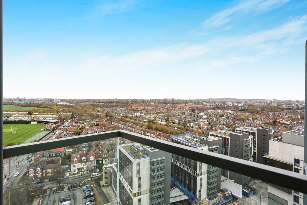 Property photo 3 of 12 Image