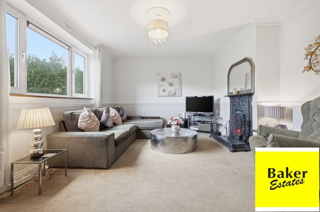 Property photo 2 of 21