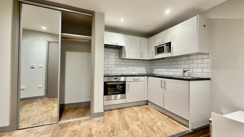 Property photo 2 of 13 Kitchen