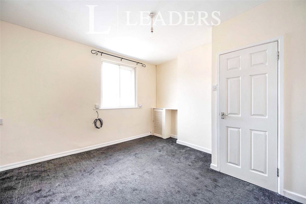 Property photo 3 of 10 Picture No. 06
