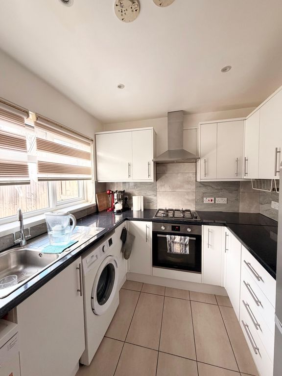 Property photo 2 of 5