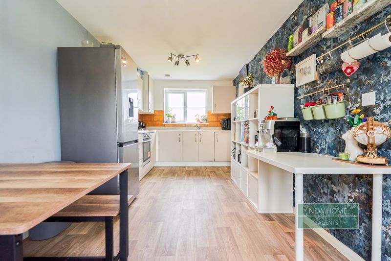 Property photo 3 of 30 Photo 25