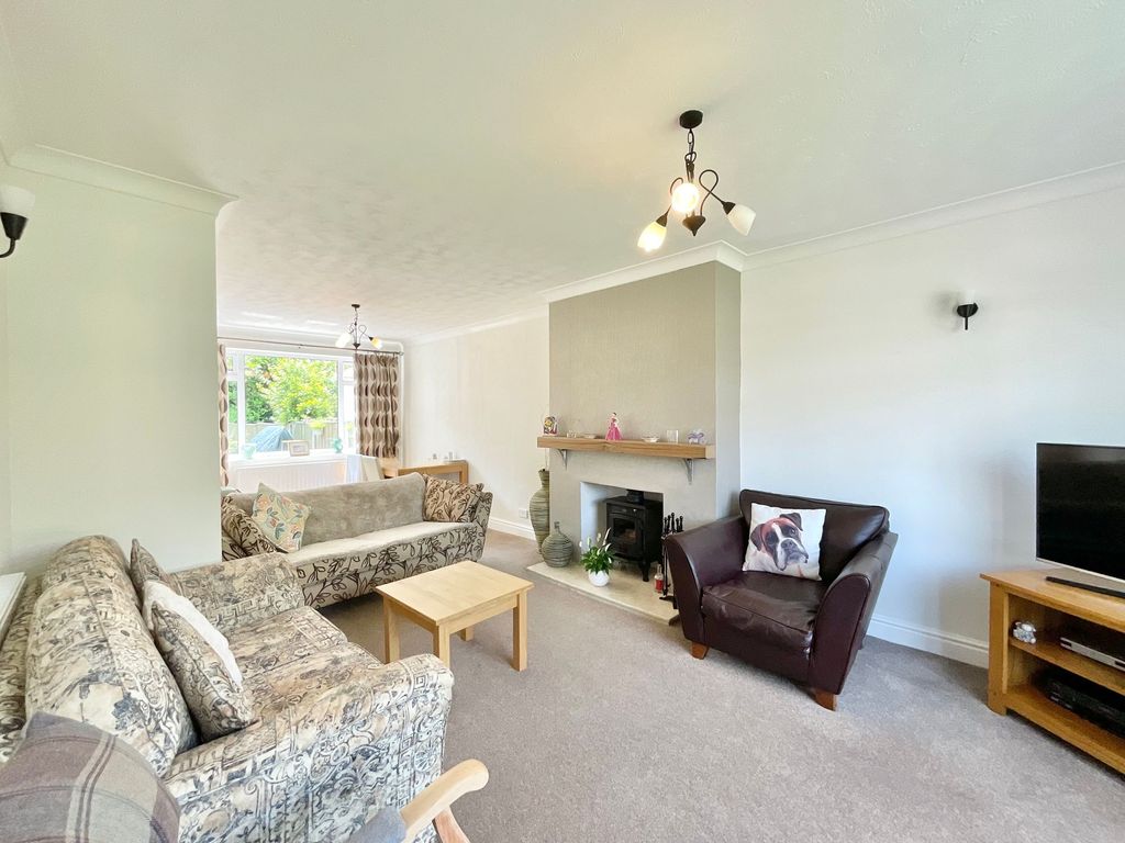 Property photo 3 of 25