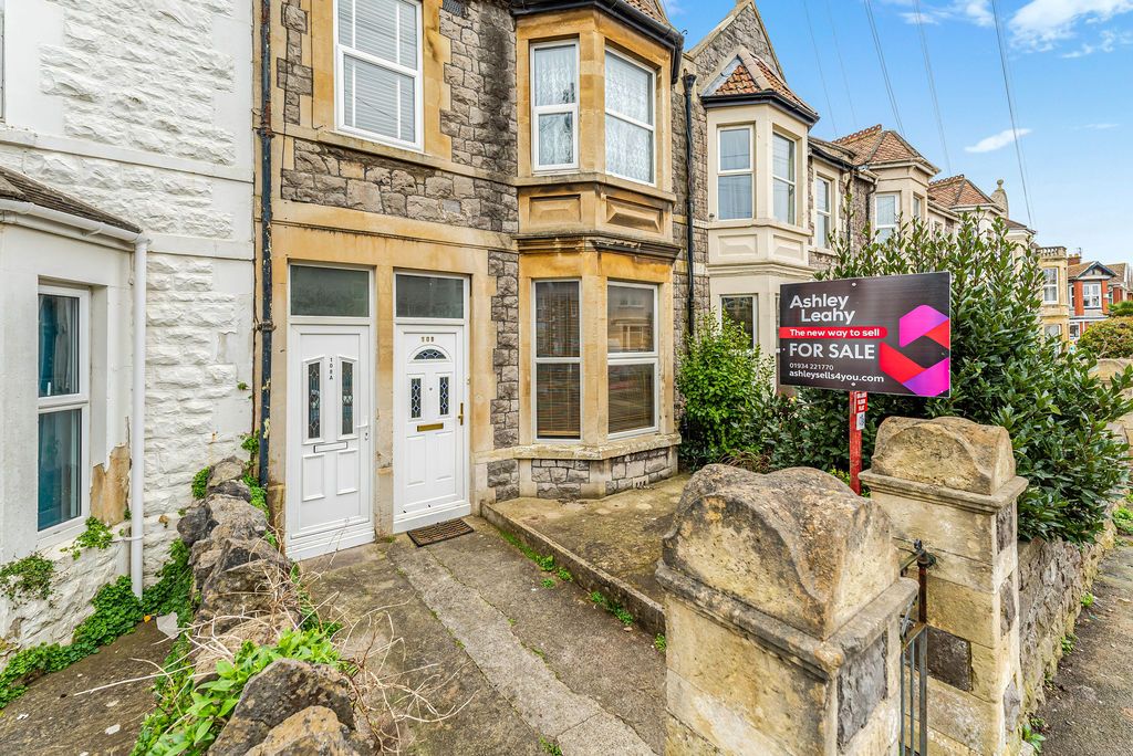 Property photo 1 of 12 Photo 12