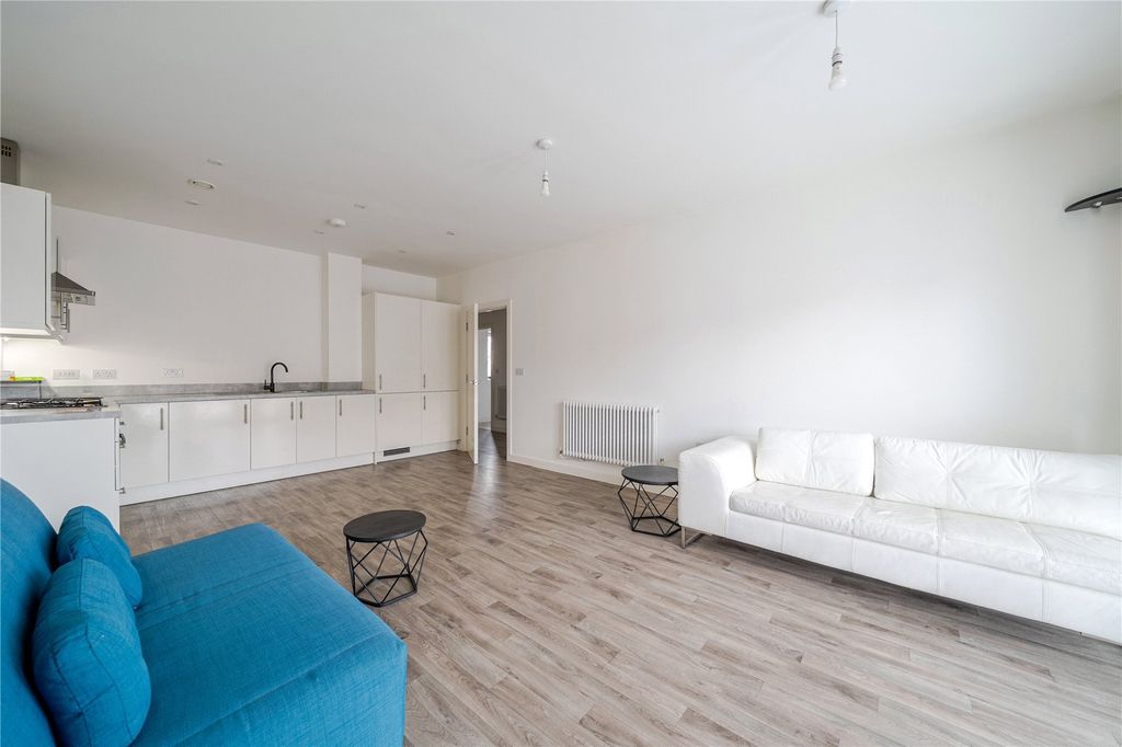 Property photo 3 of 17 Picture No. 09