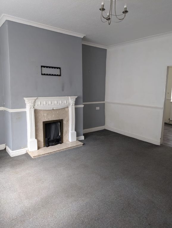Property photo 1 of 4