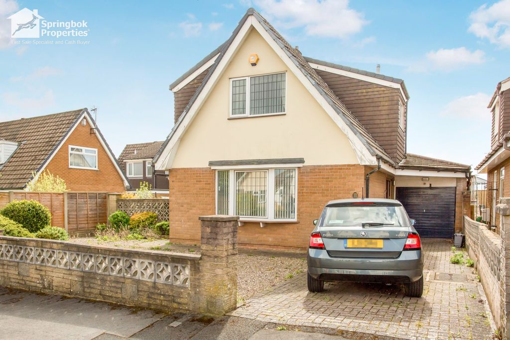 Property photo 1 of 17 Front View