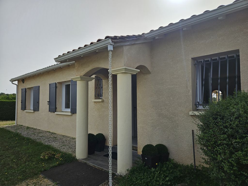 Property photo 2 of 19