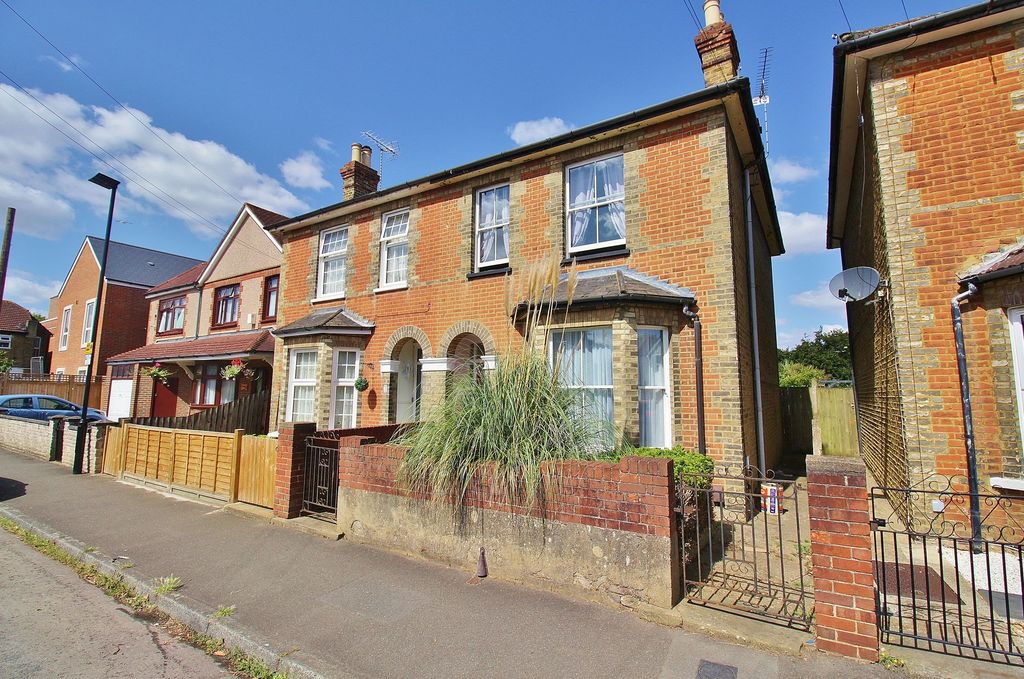 Property photo 1 of 11