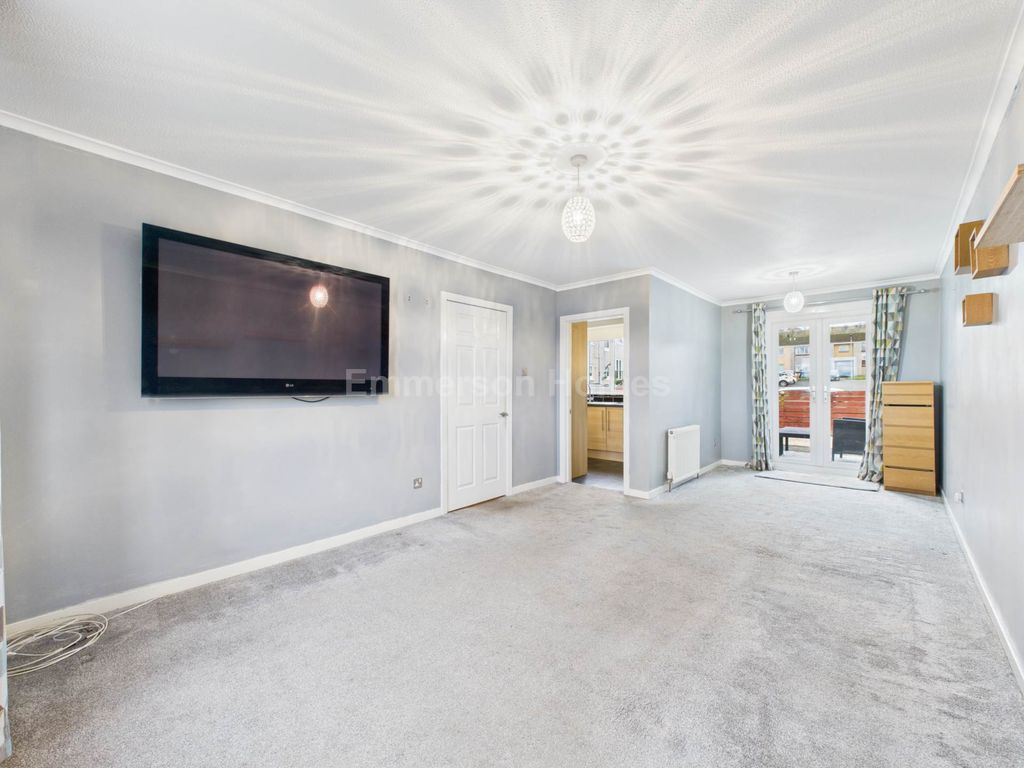 Property photo 3 of 20