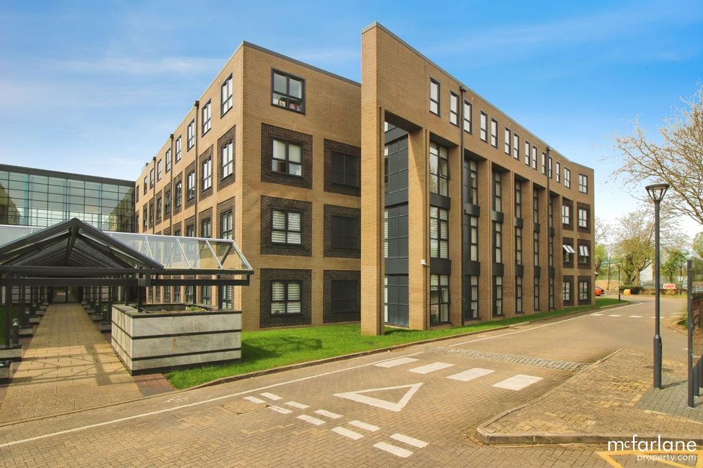 Property photo 1 of 10