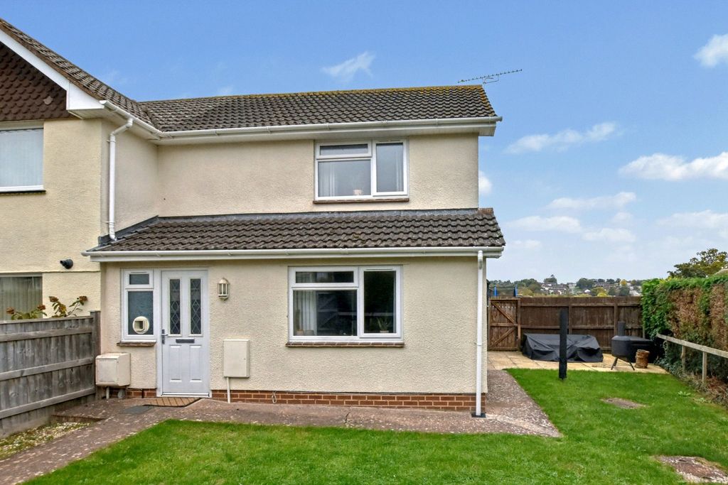 Property photo 1 of 12 Front