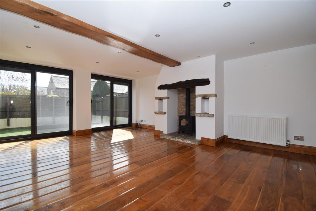 Property photo 3 of 30