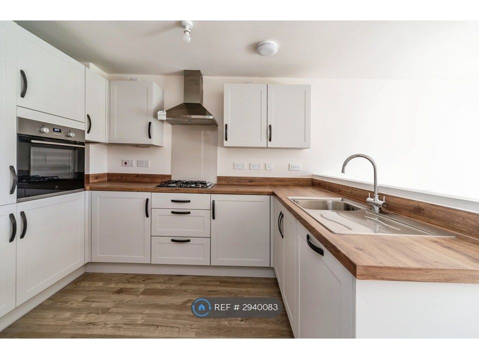 Property photo 3 of 20 Open Plan Kitchen