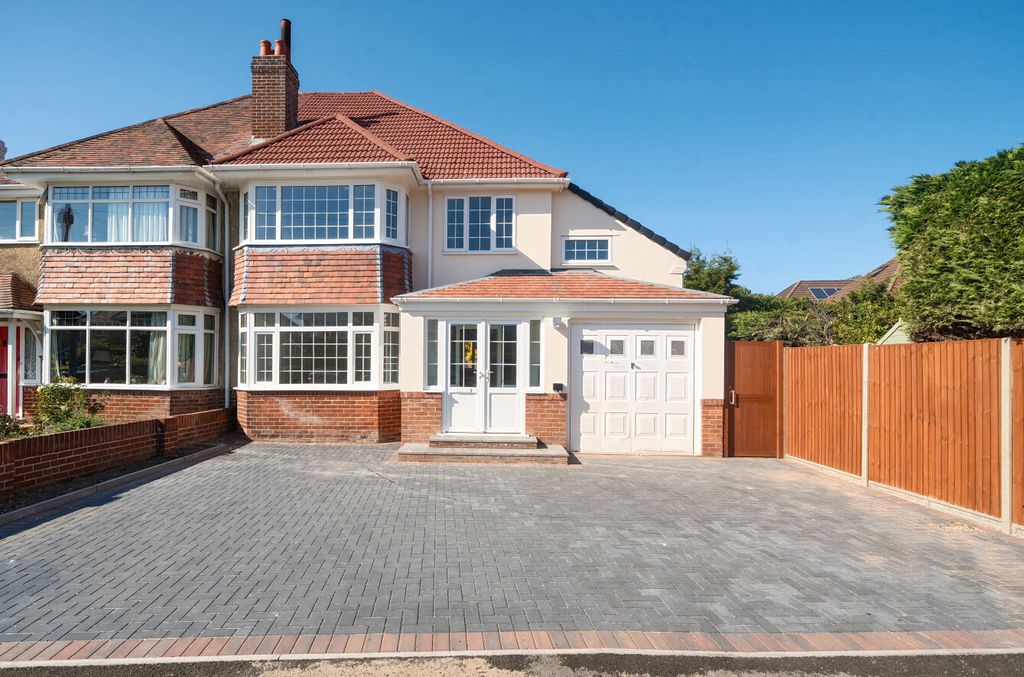 Additional image 21 of 5 bed semi-detached house for saleKellett Road, Upper Shirley, Southampton, Hampshire SO15