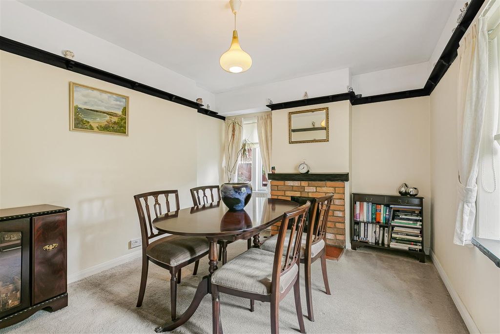 Property photo 3 of 14 23_62826.Jpg