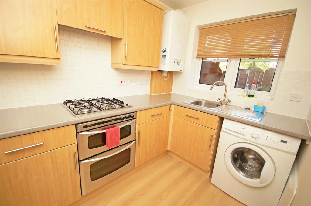 Property photo 2 of 11