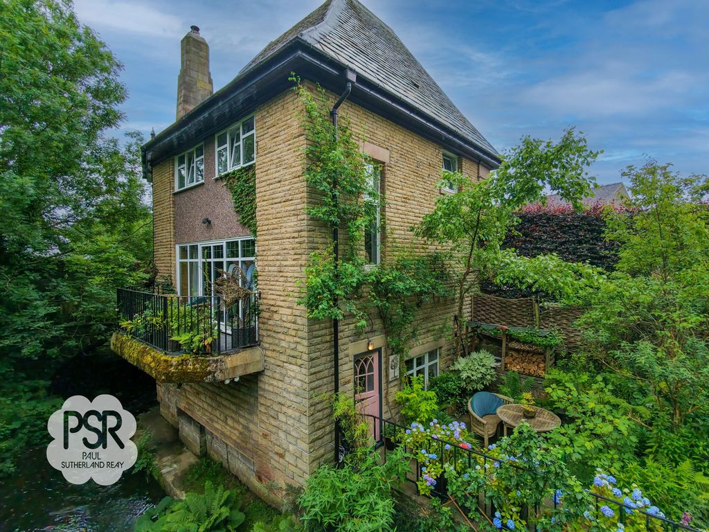 Property photo 3 of 57