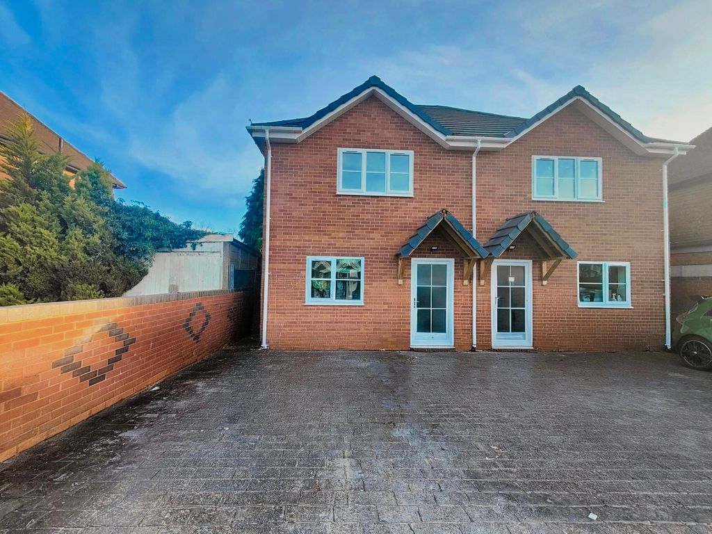 Property photo 1 of 9 Image