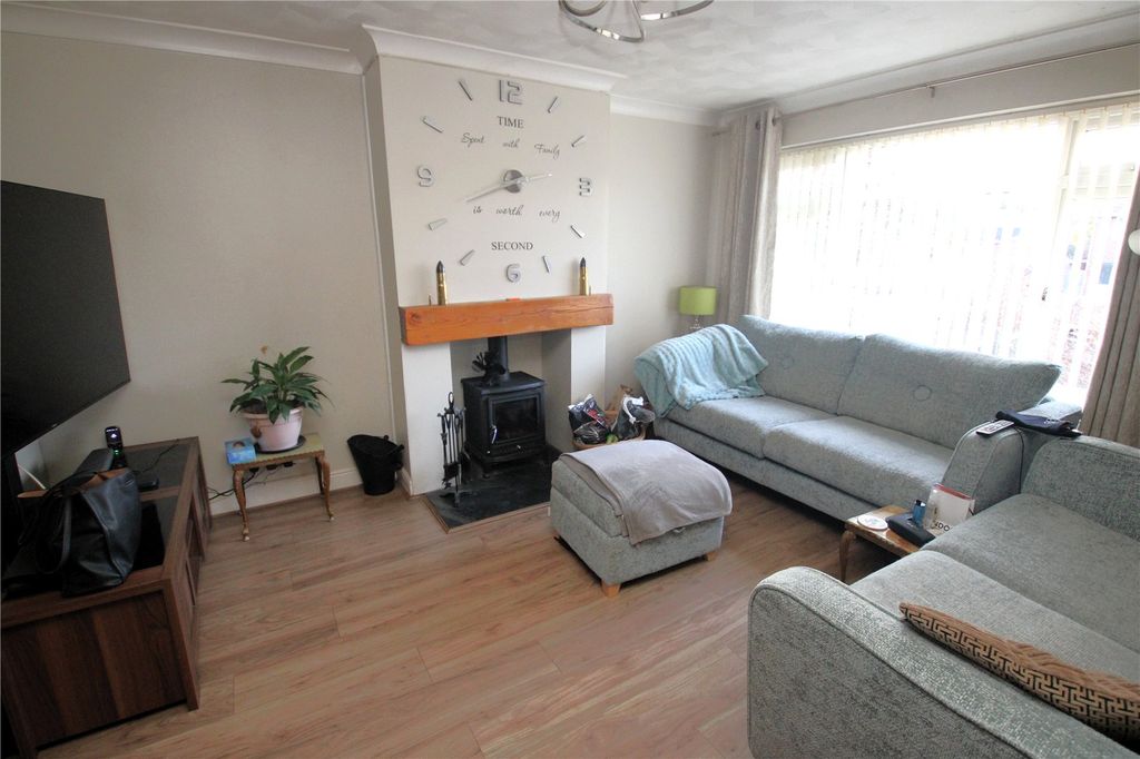 Property photo 2 of 24 Picture No. 21