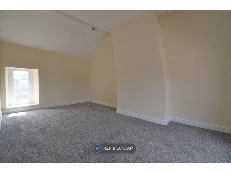 Property photo 3 of 16 Bed Room 3