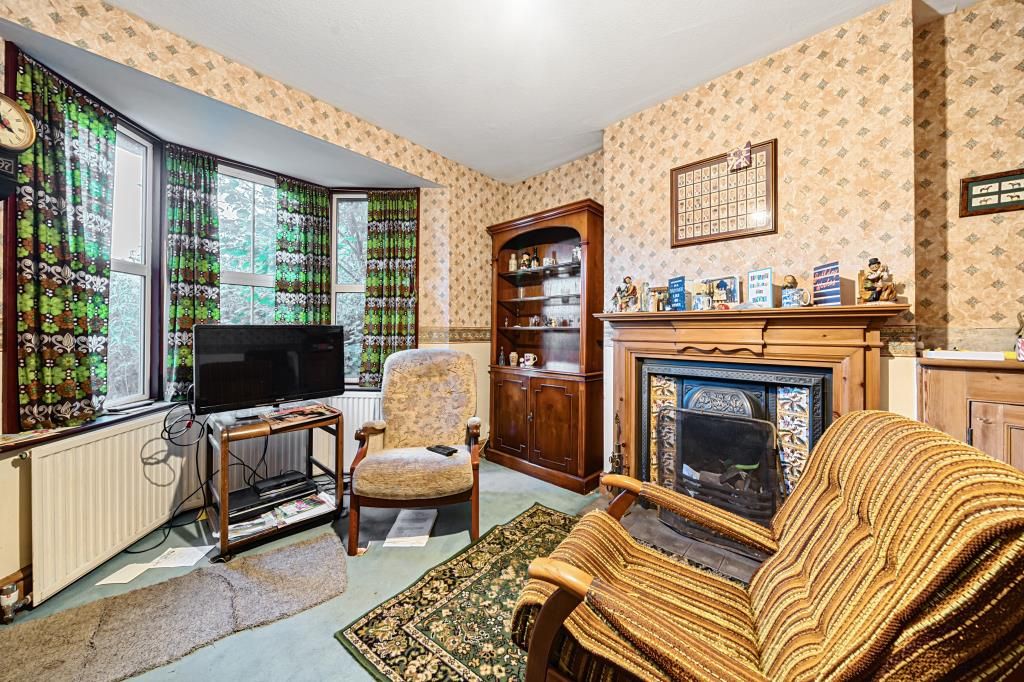 Property photo 3 of 19 Living Room