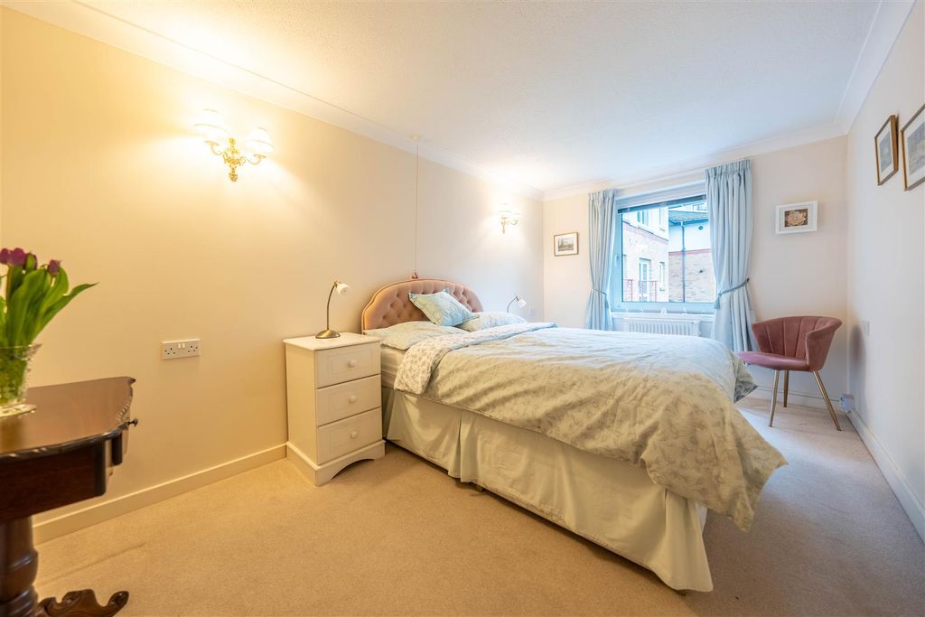 Additional image 9 of 2 bed flat for saleWindsor Terrace, Perth PH2