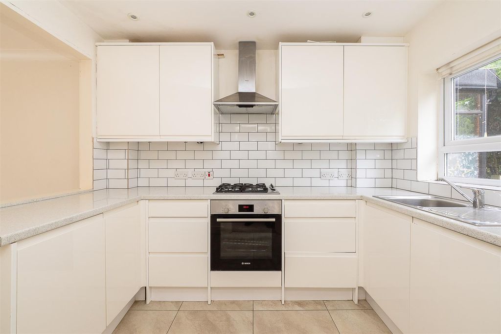 Property photo 3 of 13 Cr-008.Jpg
