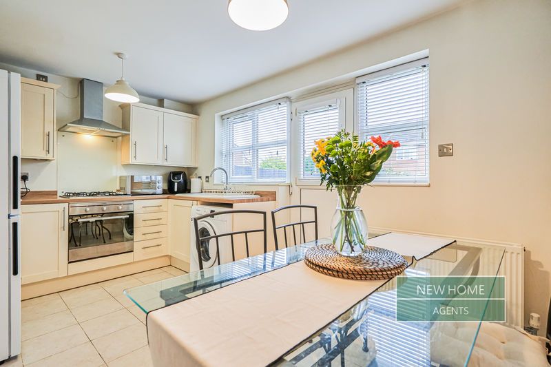 Property photo 2 of 21 Photo 16