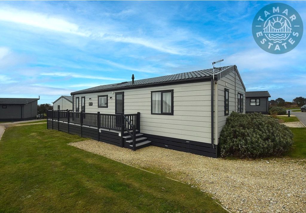 Property photo 1 of 13 External