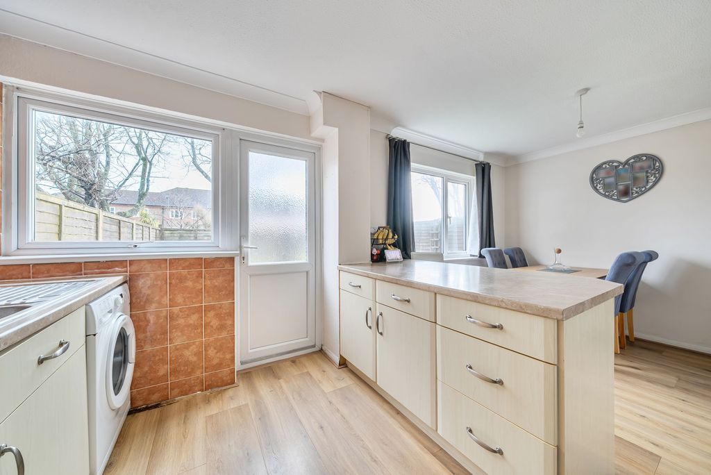 Property photo 3 of 16 Kitchen / Dining Room