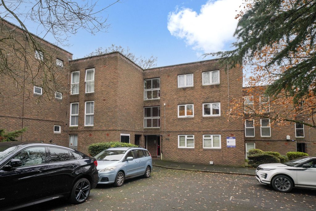 Property photo 3 of 10