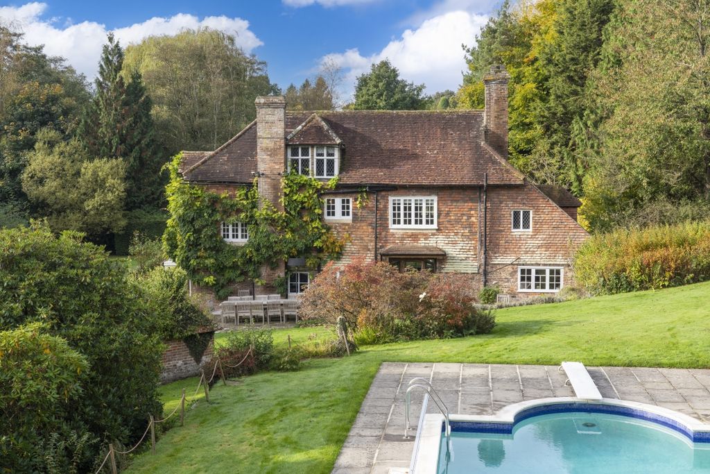 Property photo 2 of 18 Cotchford_Hi_Res_03
