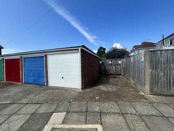 Property photo 2 of 12 Picture No. 04