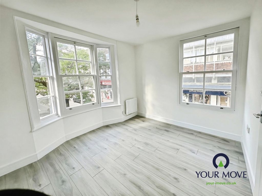 Property photo 3 of 7 Pbox-Img.Jpg