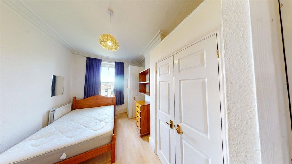 Property photo 3 of 7 Picture No. 09