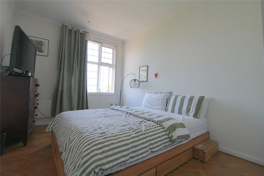 Property photo 3 of 7 Picture No. 04