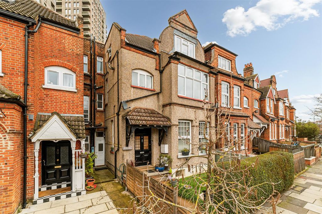 Property photo 1 of 13