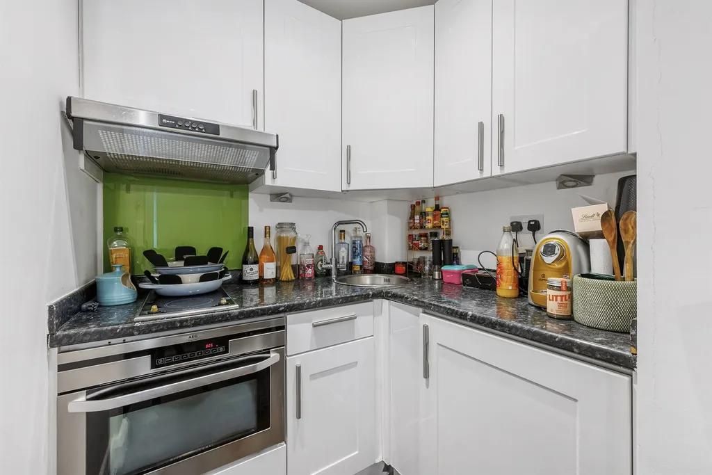Property photo 3 of 4