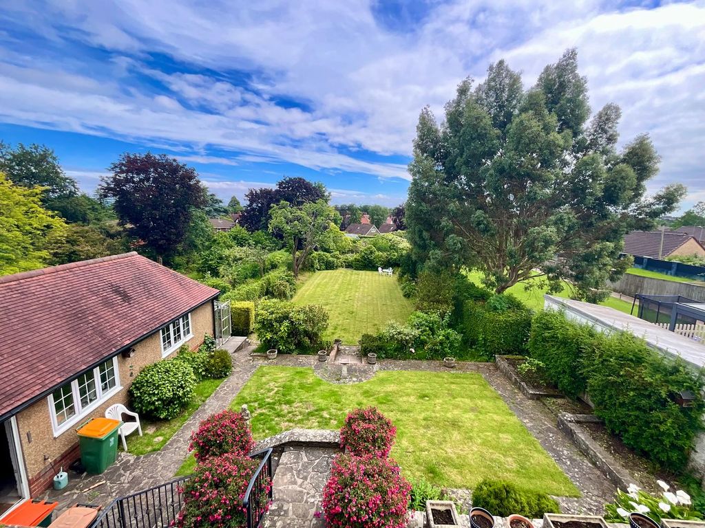 Property photo 2 of 30