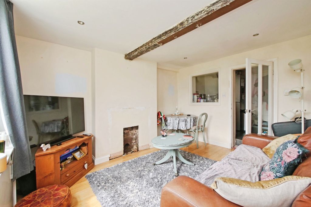 Property photo 3 of 17