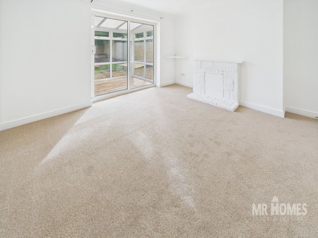 Property photo 3 of 32