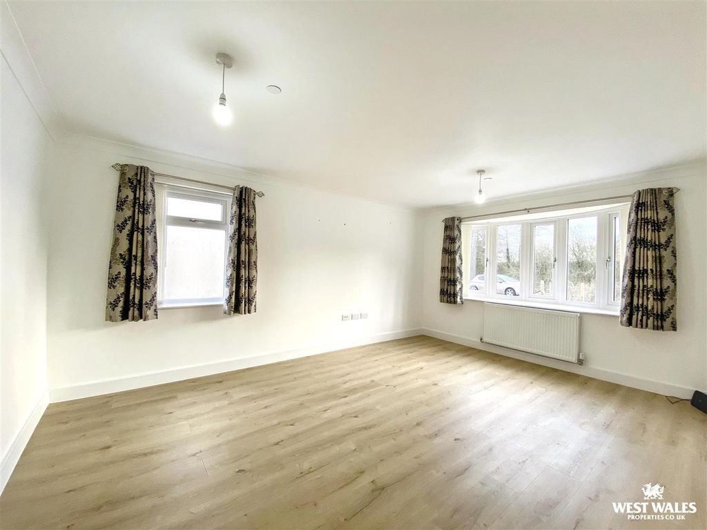 Property photo 2 of 24 Img_6826.Jpg