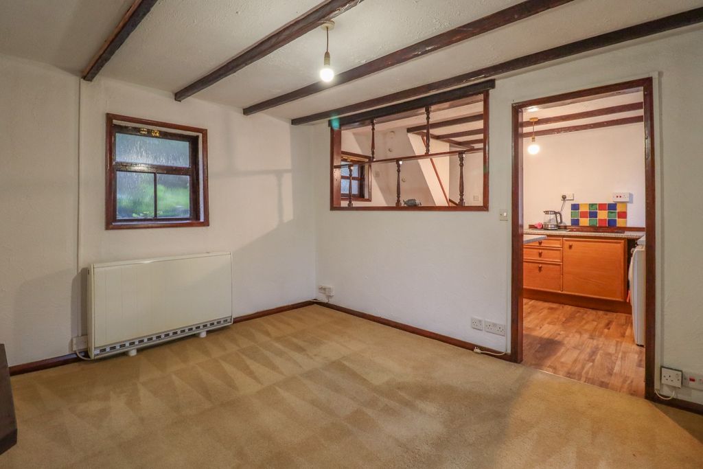 Property photo 3 of 14 4547205