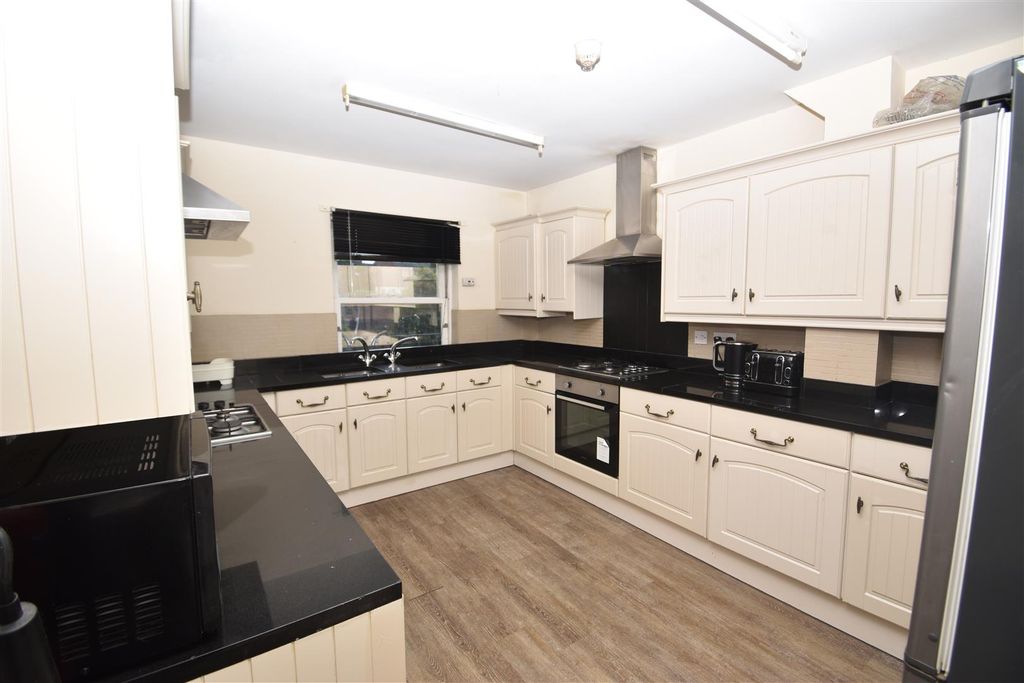 Property photo 2 of 18 Dsc_0001.Jpg