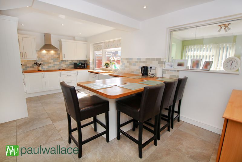 Property photo 3 of 19 Kitchen Diner