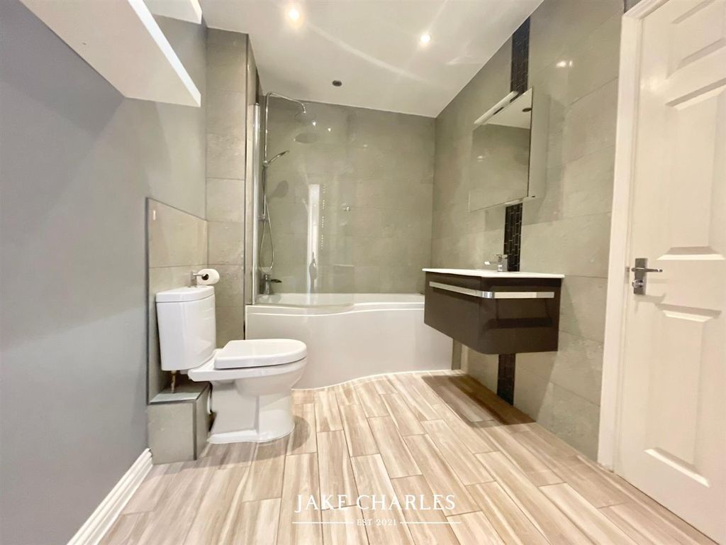 Property photo 3 of 13 51c3F5F6-9F75-4E78-bae4-7Dd4Aa3Efb94.Jpg