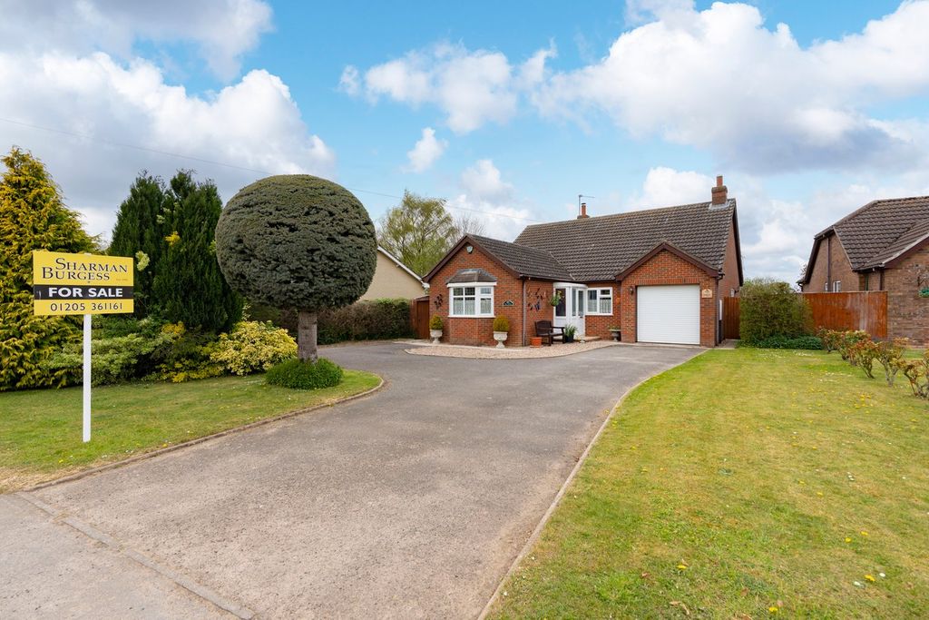 Property photo 1 of 19